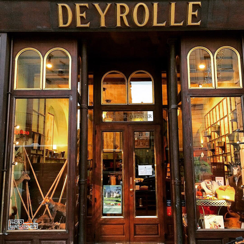Façade de la boutique Deyrolle à Paris