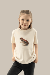 Lou porte un T-shirt Fanatura Enfant Grenouille taille 6 ans