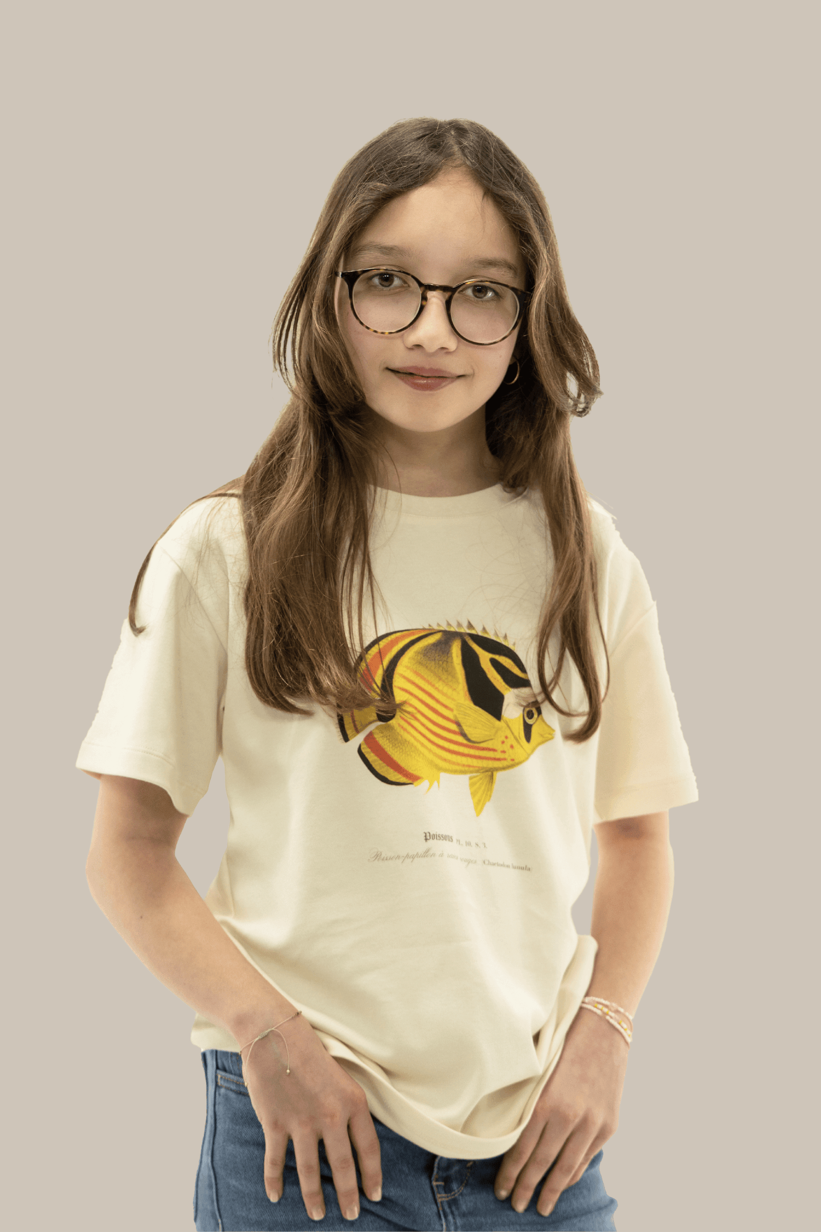 Prune porte un T-shirt Fanatura Enfant Poisson-Papillon en taille 12 ans