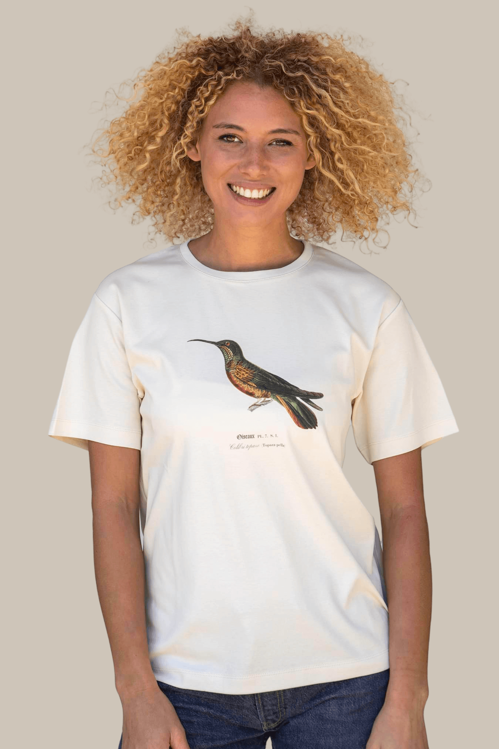 Marjorie portant un T-shirt Fanatura mixte colibri taille S