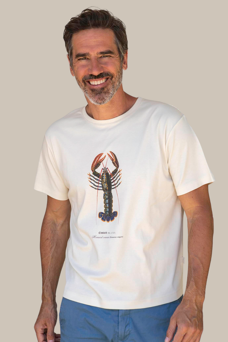 Gilles portant un T-shirt Fanatura mixte homard taille M