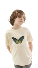 Theodore porte un T-shirt Fanatura Enfant Papillon en taille 10 ans